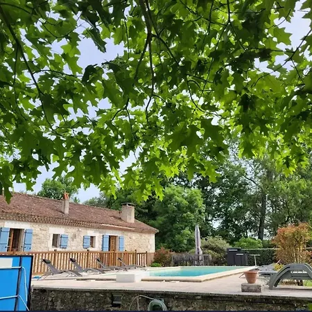 Maison Spacieuse A Avec Piscine Privee